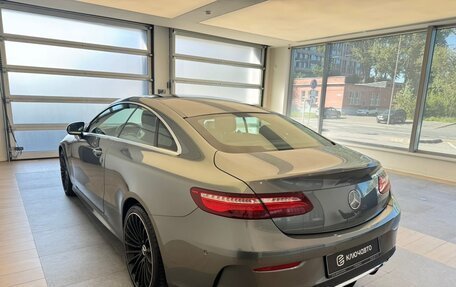 Mercedes-Benz E-Класс, 2018 год, 4 400 000 рублей, 2 фотография