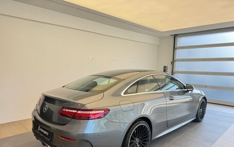 Mercedes-Benz E-Класс, 2018 год, 4 400 000 рублей, 4 фотография