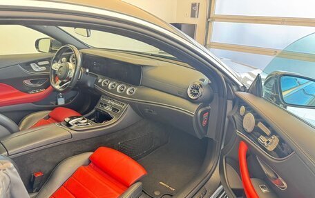 Mercedes-Benz E-Класс, 2018 год, 4 400 000 рублей, 9 фотография