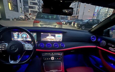 Mercedes-Benz E-Класс, 2018 год, 4 400 000 рублей, 22 фотография