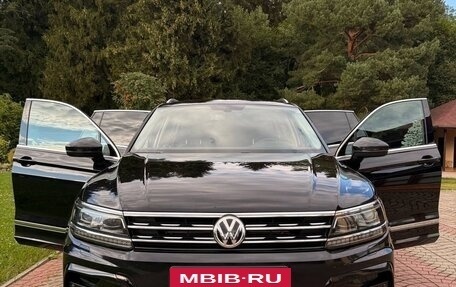 Volkswagen Tiguan II, 2017 год, 2 900 000 рублей, 5 фотография