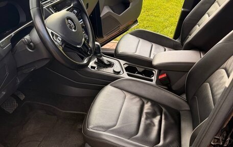 Volkswagen Tiguan II, 2017 год, 2 900 000 рублей, 8 фотография