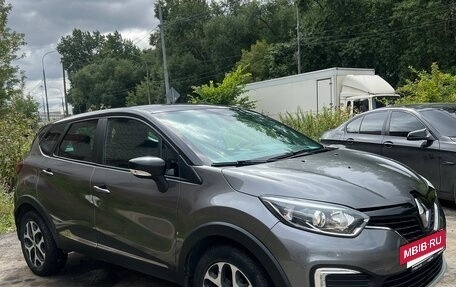 Renault Kaptur I рестайлинг, 2018 год, 1 200 000 рублей, 5 фотография