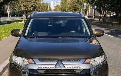 Mitsubishi Outlander III рестайлинг 3, 2019 год, 2 220 000 рублей, 1 фотография