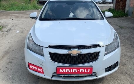 Chevrolet Cruze II, 2011 год, 300 000 рублей, 1 фотография