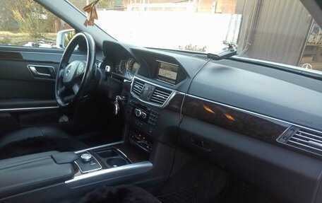 Mercedes-Benz E-Класс, 2013 год, 4 350 000 рублей, 1 фотография
