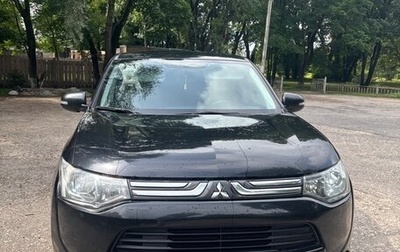 Mitsubishi Outlander III рестайлинг 3, 2013 год, 1 150 000 рублей, 1 фотография