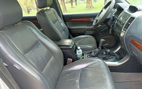 Toyota Land Cruiser Prado 120 рестайлинг, 2003 год, 1 350 000 рублей, 8 фотография