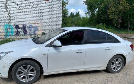 Chevrolet Cruze II, 2011 год, 300 000 рублей, 2 фотография