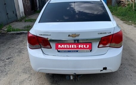 Chevrolet Cruze II, 2011 год, 300 000 рублей, 3 фотография
