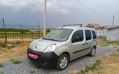 Renault Kangoo II рестайлинг, 2009 год, 700 000 рублей, 12 фотография