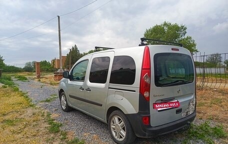 Renault Kangoo II рестайлинг, 2009 год, 700 000 рублей, 13 фотография