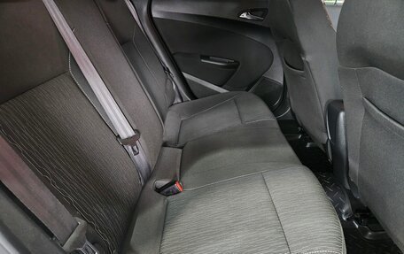 Opel Astra J, 2015 год, 1 049 000 рублей, 13 фотография