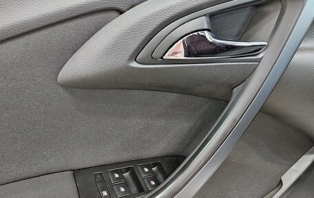 Opel Astra J, 2015 год, 1 049 000 рублей, 16 фотография