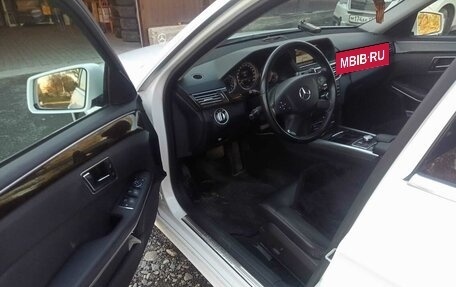 Mercedes-Benz E-Класс, 2013 год, 4 350 000 рублей, 13 фотография
