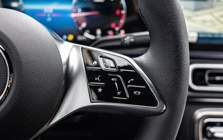 Mercedes-Benz V-Класс, 2025 год, 14 490 000 рублей, 38 фотография