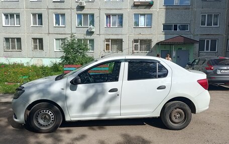 Renault Logan II, 2018 год, 360 000 рублей, 4 фотография