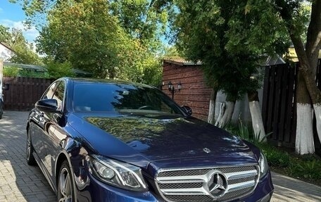 Mercedes-Benz E-Класс, 2019 год, 4 300 000 рублей, 2 фотография