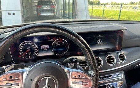 Mercedes-Benz E-Класс, 2019 год, 4 300 000 рублей, 12 фотография