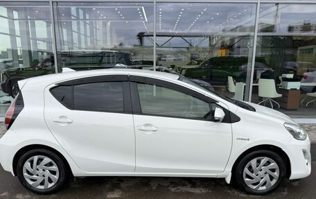 Toyota Aqua I, 2015 год, 999 000 рублей, 4 фотография