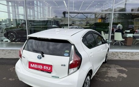 Toyota Aqua I, 2015 год, 999 000 рублей, 5 фотография