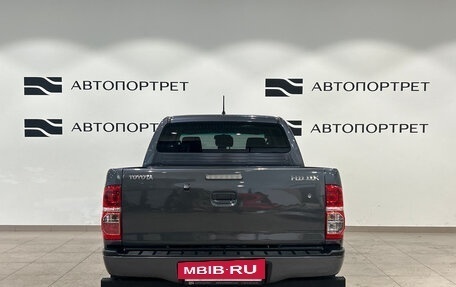 Toyota Hilux VII, 2014 год, 1 899 000 рублей, 6 фотография