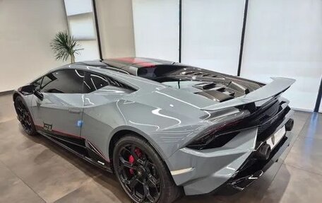 Lamborghini Huracán, 2024 год, 49 280 000 рублей, 3 фотография