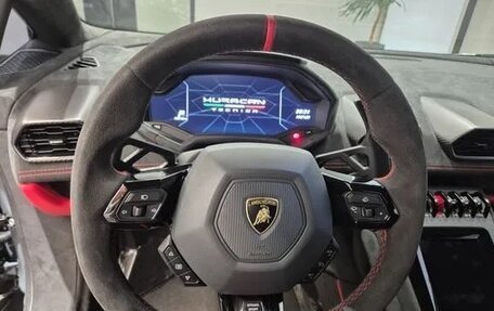 Lamborghini Huracán, 2024 год, 49 280 000 рублей, 7 фотография