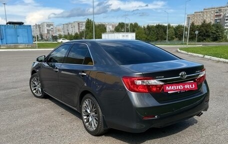 Toyota Camry, 2013 год, 1 850 000 рублей, 6 фотография