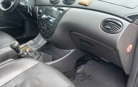 Ford Focus IV, 2005 год, 300 000 рублей, 13 фотография