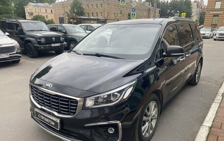 KIA Carnival III, 2018 год, 2 299 000 рублей, 3 фотография