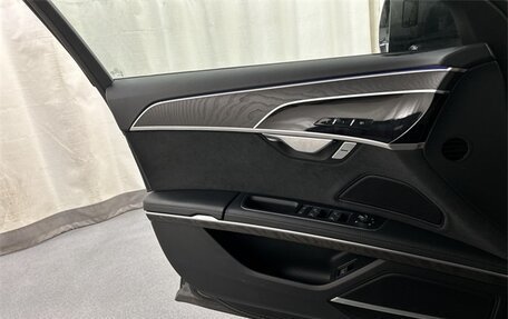 Audi A8, 2022 год, 6 436 149 рублей, 14 фотография
