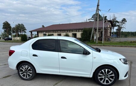 Renault Logan II, 2015 год, 500 000 рублей, 4 фотография