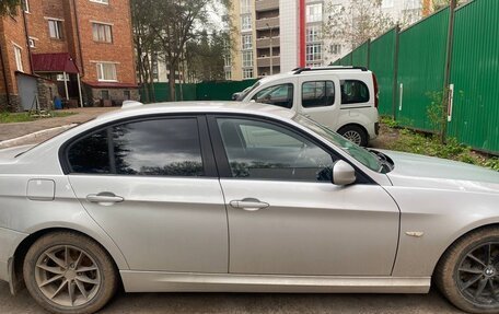 BMW 3 серия, 2011 год, 1 100 000 рублей, 8 фотография