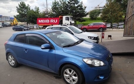 KIA cee'd I рестайлинг, 2010 год, 650 000 рублей, 3 фотография