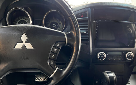Mitsubishi Pajero IV, 2008 год, 1 495 000 рублей, 22 фотография