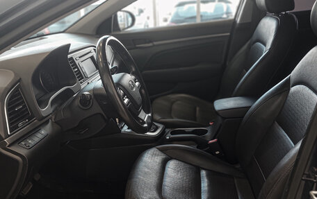 Hyundai Elantra VI рестайлинг, 2016 год, 1 344 000 рублей, 10 фотография
