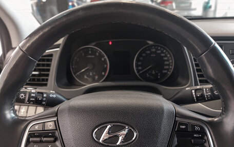 Hyundai Elantra VI рестайлинг, 2016 год, 1 344 000 рублей, 12 фотография