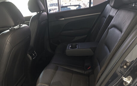 Hyundai Elantra VI рестайлинг, 2016 год, 1 344 000 рублей, 14 фотография