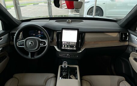 Volvo XC90 II рестайлинг, 2025 год, 12 600 000 рублей, 9 фотография