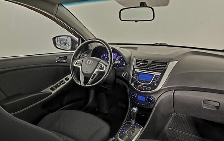 Hyundai Solaris II рестайлинг, 2012 год, 760 000 рублей, 15 фотография