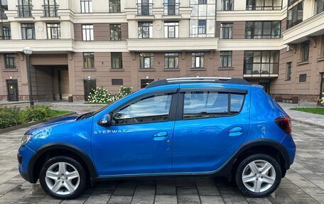 Renault Sandero II рестайлинг, 2017 год, 910 000 рублей, 2 фотография