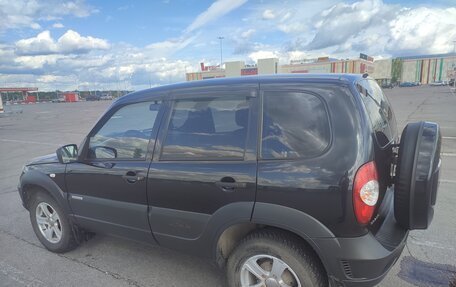 Chevrolet Niva I рестайлинг, 2017 год, 710 000 рублей, 4 фотография