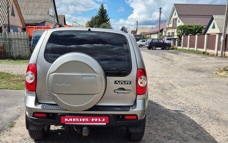 Chevrolet Niva I рестайлинг, 2015 год, 725 000 рублей, 15 фотография