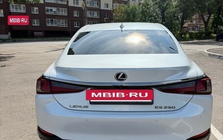 Lexus ES VII, 2021 год, 6 050 000 рублей, 15 фотография