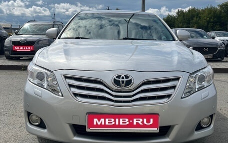 Toyota Camry, 2011 год, 1 450 000 рублей, 2 фотография