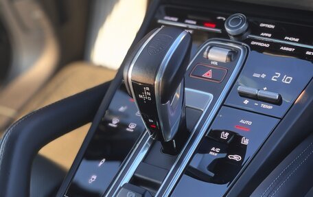 Porsche Cayenne III, 2020 год, 10 700 000 рублей, 12 фотография
