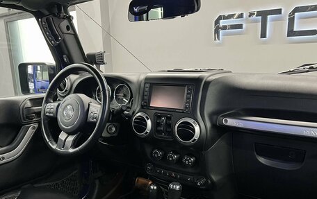 Jeep Wrangler, 2015 год, 6 200 000 рублей, 19 фотография