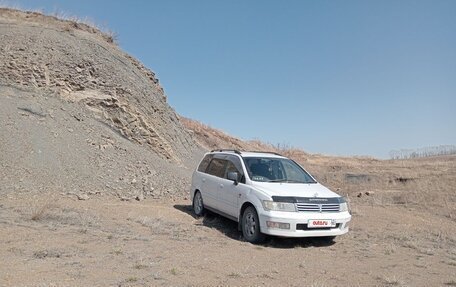 Mitsubishi Chariot III, 1998 год, 335 000 рублей, 2 фотография