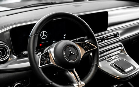 Mercedes-Benz V-Класс, 2024 год, 16 900 000 рублей, 22 фотография